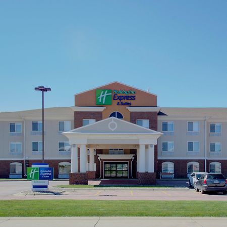Holiday Inn Express & Suites Le Mars By Ihg Экстерьер фото