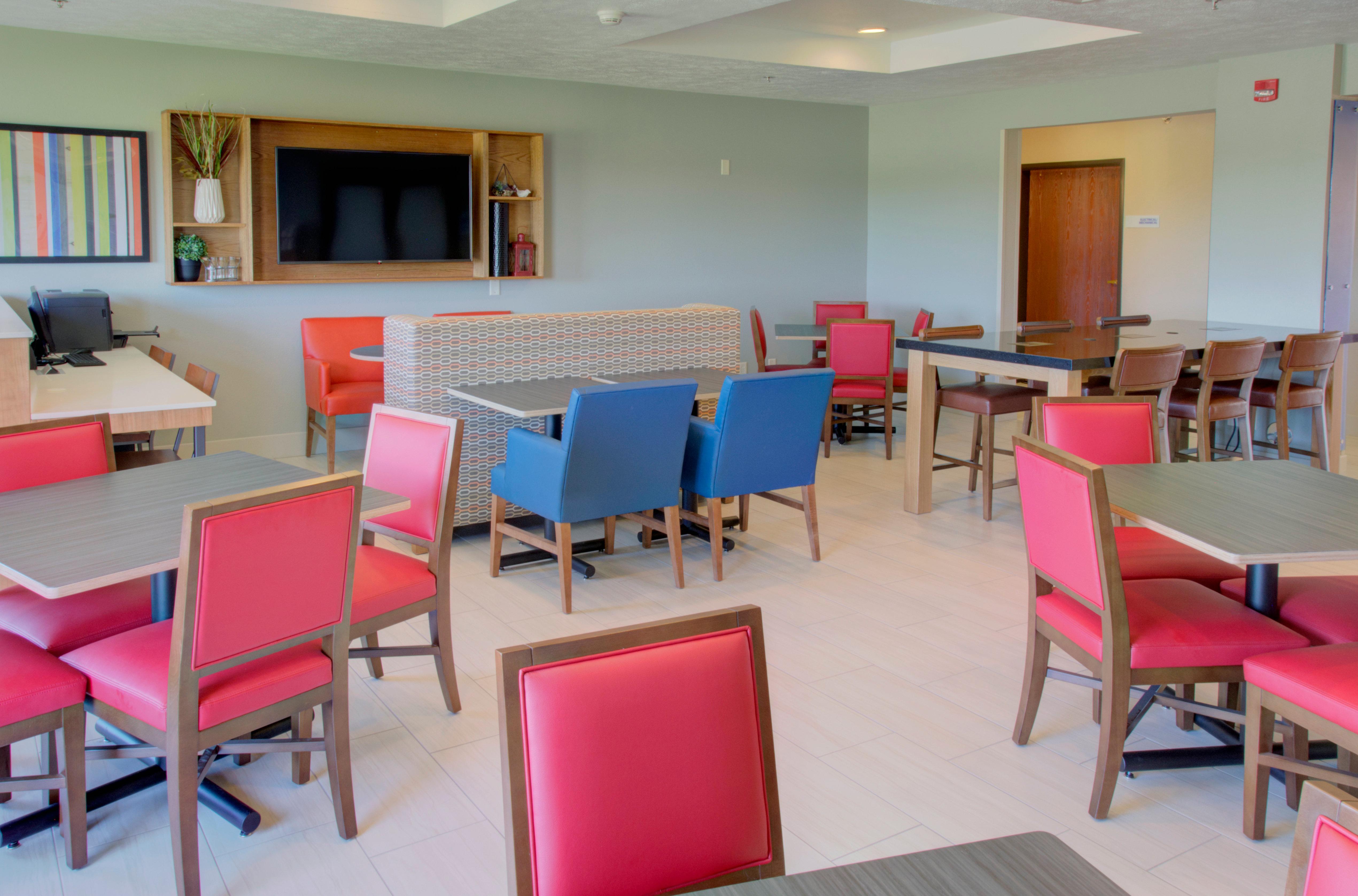 Holiday Inn Express & Suites Le Mars By Ihg Экстерьер фото