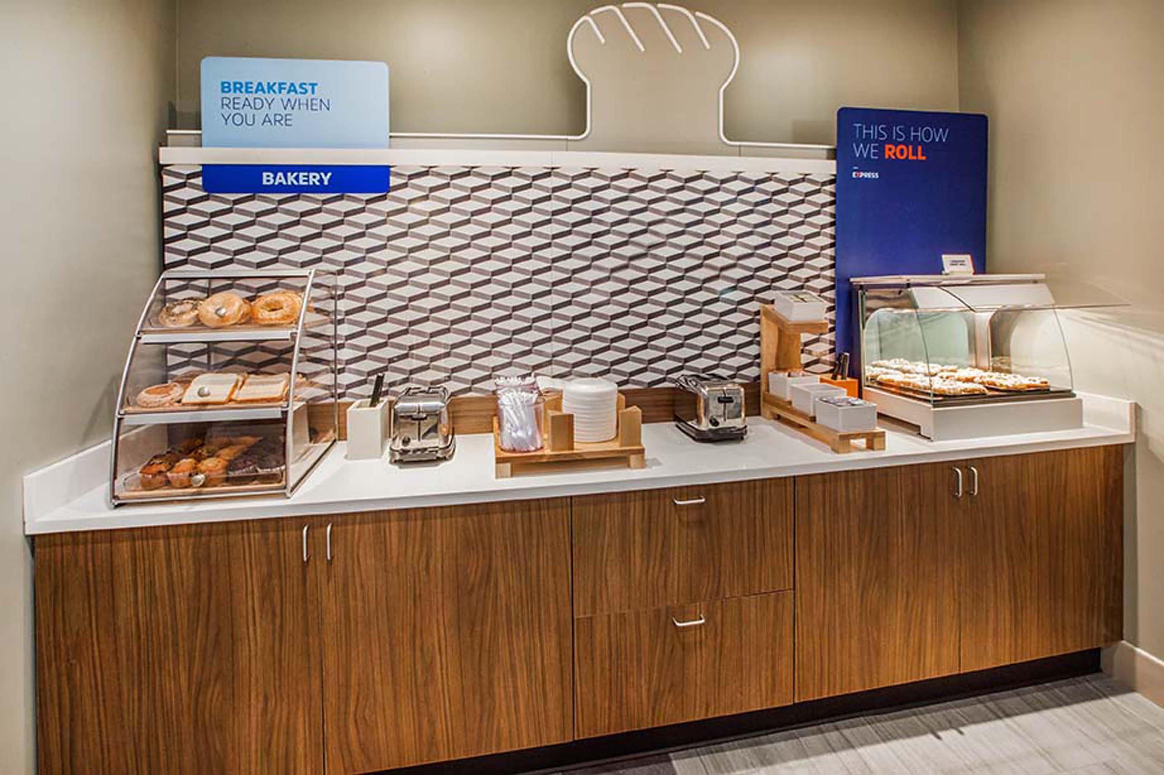 Holiday Inn Express & Suites Le Mars By Ihg Экстерьер фото