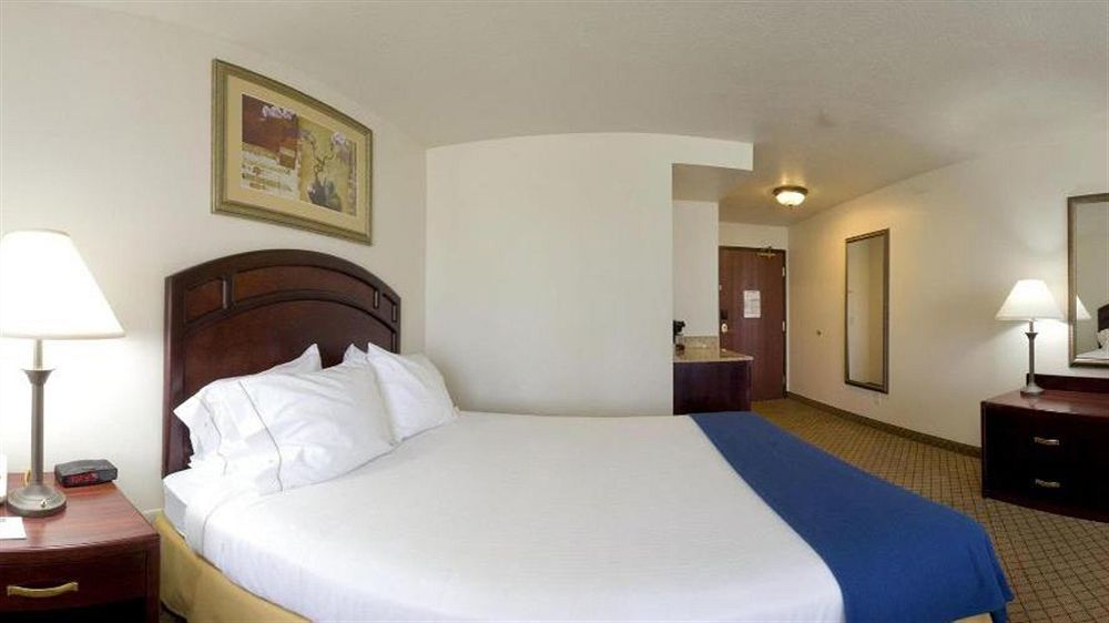 Holiday Inn Express & Suites Le Mars By Ihg Экстерьер фото