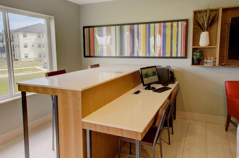 Holiday Inn Express & Suites Le Mars By Ihg Экстерьер фото